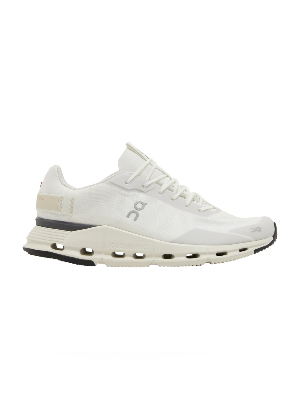 On Cloud Nova Eclipse Sneakers in White PreOwned Size W8